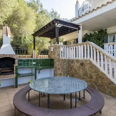 Villa Alaris Dom wakacyjny *
