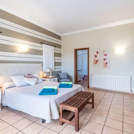 Alaris Villa Santo Tomas
