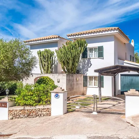 Villa Alaris Santo Tomas